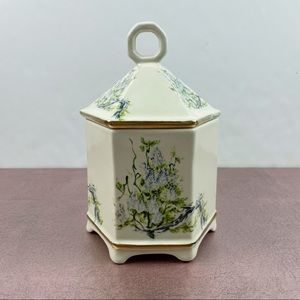 Vintage Cream Blue Floral Pot With Lid Decorative